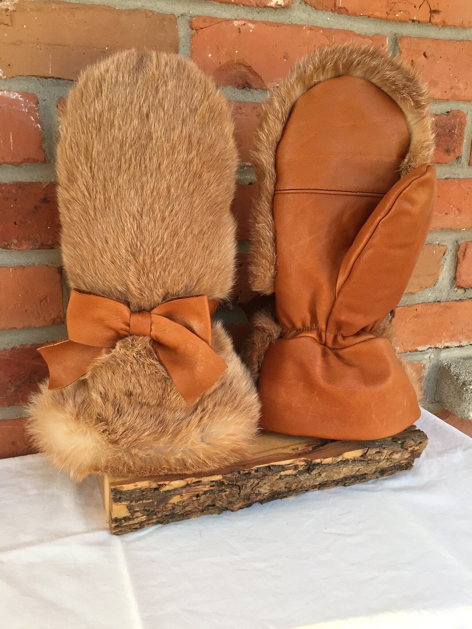 Genuine leather mittens and rabbit fur