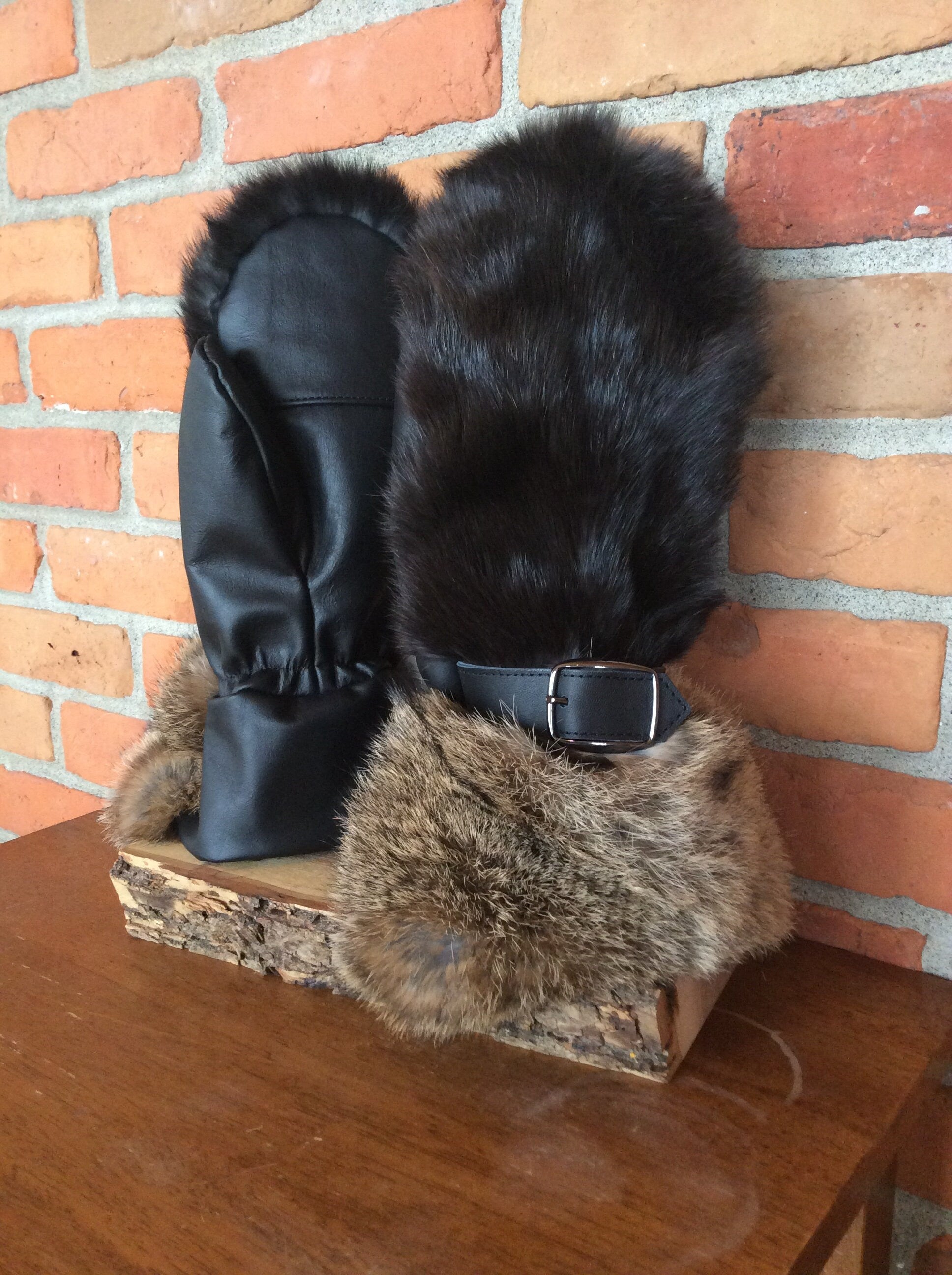 Genuine leather mittens and rabbit fur