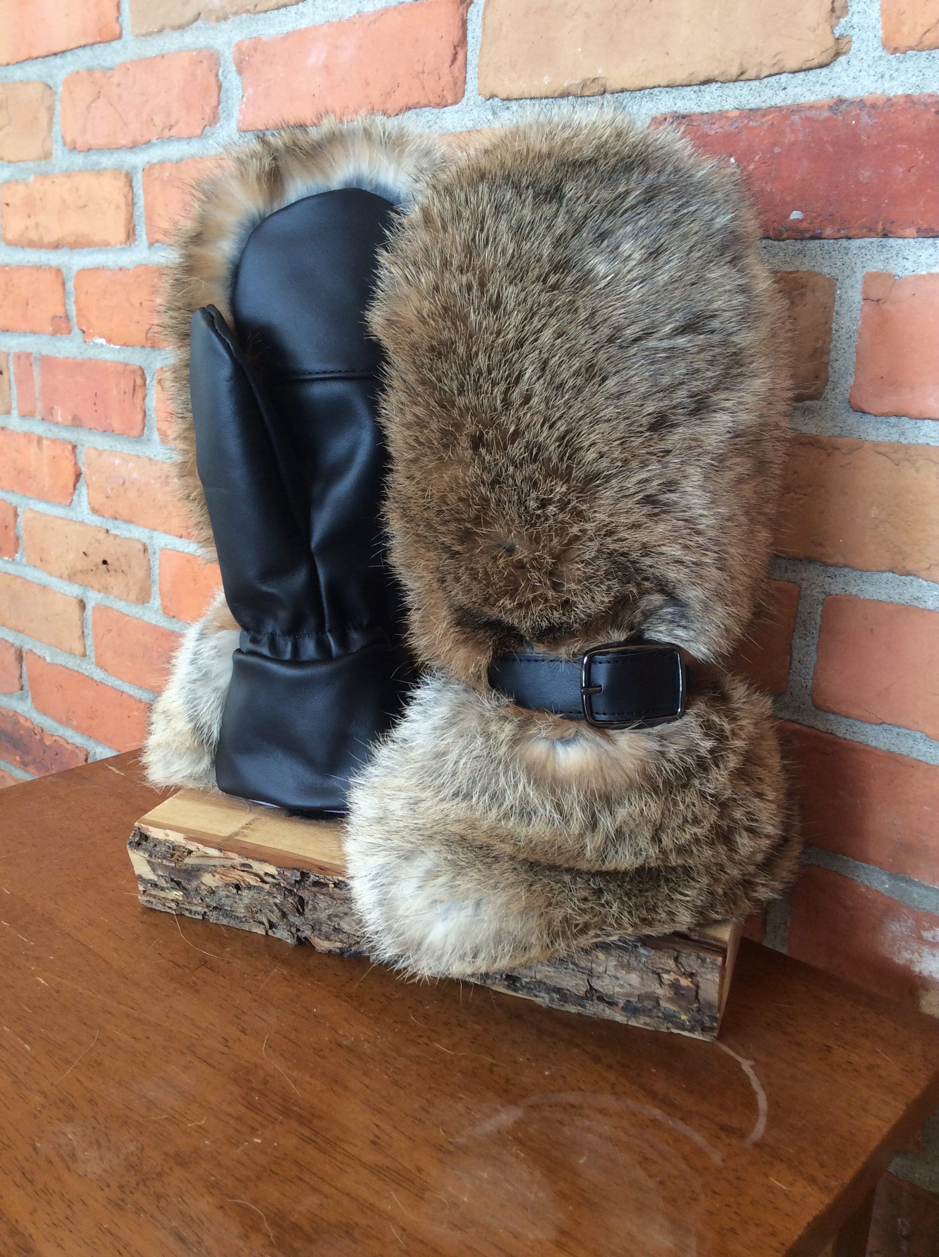 Genuine leather mittens and rabbit fur